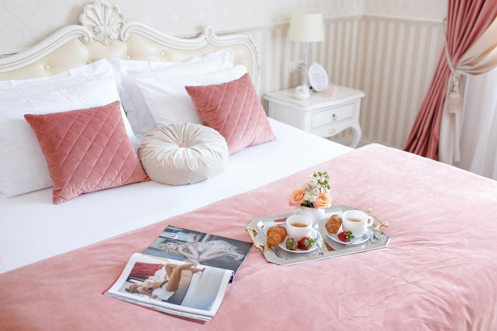 Royal Suite Apartment With Jacuzzi Sumy Luaran gambar